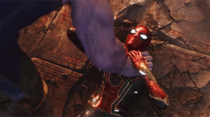  Spider-Man vs Thanos -Avengers: Infinity War (2018)