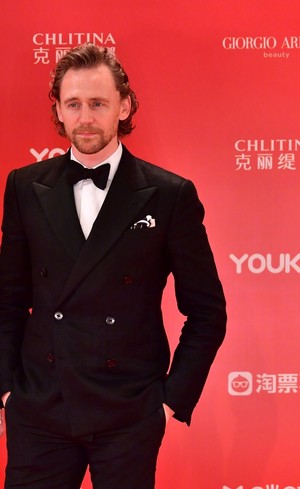  Tom Hiddleston at Shanghai International Film Festival on June 23, 2019 in Shanghai, China