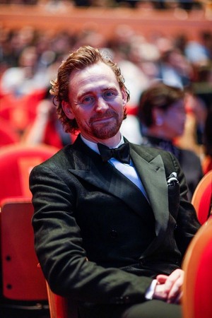  Tom Hiddleston at Shanghai International Film Festival on June 23, 2019 in Shanghai, China