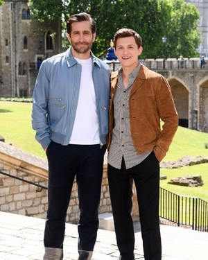  Tom and Jake in 런던 for Spider-Man: Far From 집 promotion - June 17, 2019