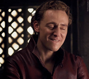  Tom in The Hollow Crown (2012)