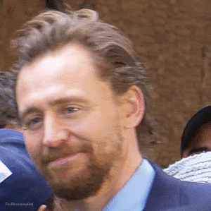  Tom meeting fan on the Early Man 'Green' Carpet (January 14, 2018)