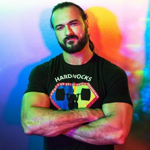  WWE Superstars stand for Pride 월
