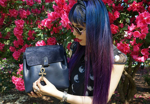 leo et violette bag review, leo et violette review, leo et violette leather purses handbags backpack