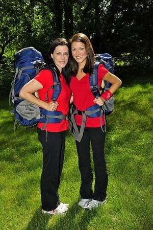  Andie DeKroon and Jenna Sykes (The Amazing Race 17)