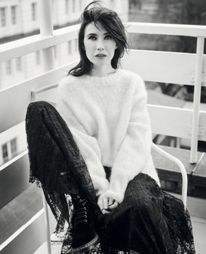  Carice transporter, van Houten - Country and Town House Photoshoot - 2019