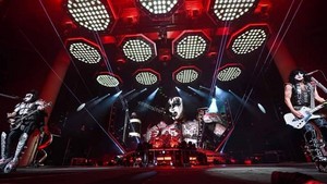  kiss ~Noblesville, Indiana...August 31, 2019 (Ruoff inicial Mortgage música Center)