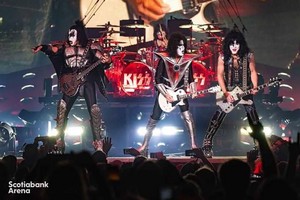  Kiss ~Toronto, Canada...August 17, 2019 (Scotiabank Arena)