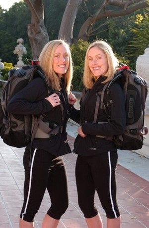  Kami and Karli French (The Amazing Race 5)