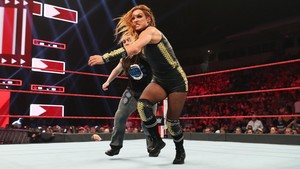  Raw 7/29/19 ~ Becky Lynch vs Nikki ক্রুশ