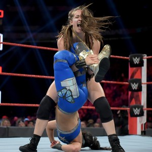  Raw 7/8/19 ~ Bayley vs Sarah Logan