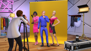 The Sims 4: Moschino Stuff