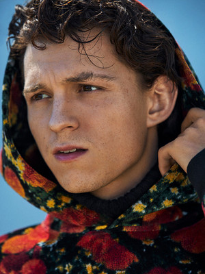  Tom Holland photographed oleh Michael Schwarz for icon EL PAÍS (2019)