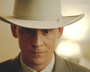  Tom as Hank Williams in I Saw The Light
