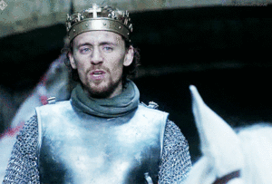  Tom in The Hollow Crown