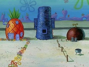  Behind Spongebobs, Squidwards and Patricks houses