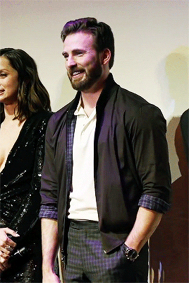  Chris Evans -Knives Out cast and crew QandA - TIFF 2019