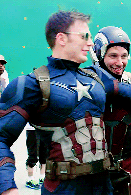  Chris Evans in Captain America: Civil War (2016) BTS