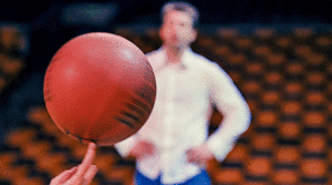 Chris and basketball, basket-ball