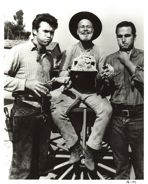 Clint Eastwood, Eric Fleming and Paul Brinegar posing for promotional pictures of “Rawhide”