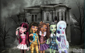  Draculaura, Cleo De Nilo, Clawdeen Wolf, Frankie Stein and Abbey Bominoble