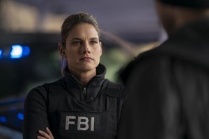  FBI ~ 1x16 "Invisible"