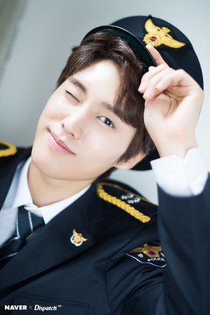  Jacob "Right Here" promotion photoshoot によって Naver x Dispatch