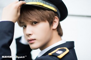  Juhaknyeon "Right Here" promotion photoshoot 由 Naver x Dispatch