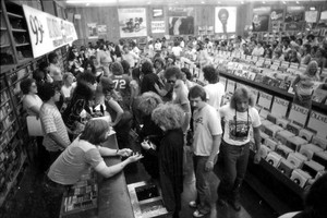  किस ~Atlanta, Georgia...August 14, 1976 (Destroyer In-Store promo Peaches Records)