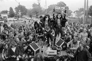  키스 ~Cadillac, Michigan…October 9-10,1975 (Cadillac High School-homecoming)