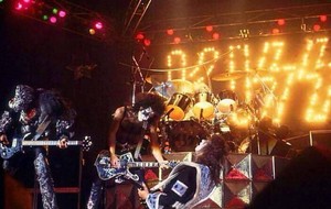  吻乐队（Kiss） ~Chicago, Illinois...September 22, 1979 (International Amphitheater)