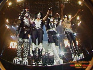  KISS ~East Rutherford, New Jersey...October 7, 2000