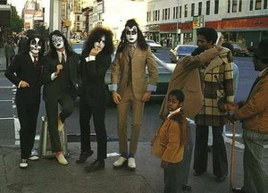  KISS (NYC ) October 26, 1974 (Dressed to Kill Foto shoot)