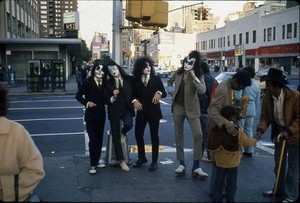  kiss (NYC ) October 26, 1974 (Dressed to Kill fotografia shoot)