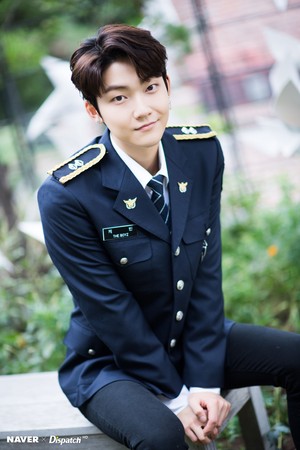  Kevin "Right Here" promotion photoshoot 의해 Naver x Dispatch