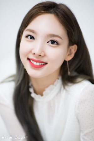 Nayeon "Feel Special" promotion photoshoot سے طرف کی Naver x Dispatch