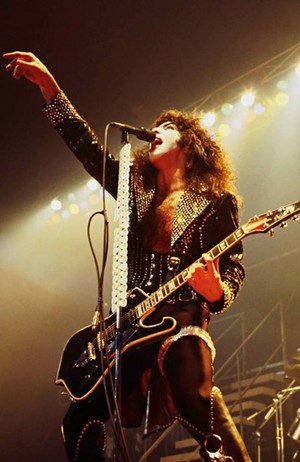  Paul ~Detroit, Michigan...January 20-21, 1978 (Alive II Tour)