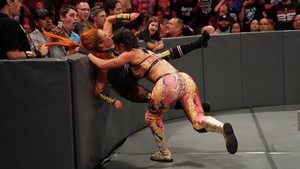  Raw 9/9/19 ~ Becky/Charlotte vs Sasha/Bayley