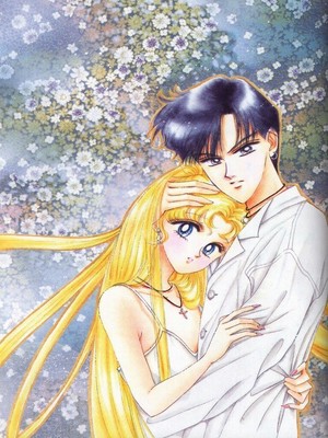  Sailor moon hug for you Bat⭐🧡💜