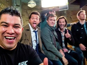 Supernatural - Season 15 Cast and Crew - Behind the Scenes