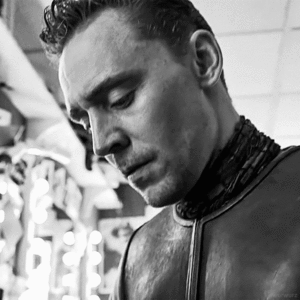 Tom Hiddleston - Preparing for Coriolanus at Donmar Warehouse (2014)
