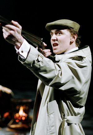  Tom Hiddleston as Posthumus-Cloten in Cheek sa pamamagitan ng Jowl’s Cymbeline (2007)