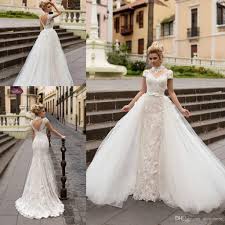  Wedding Dress With A Full overrok, overskirt