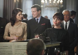  1x11 - Diplomatic Relations - Amanda, Ted and Maggie