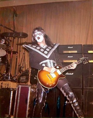  Ace ~London, Ontario, Canada...December 22, 1974 (Hotter Than Hell Tour)