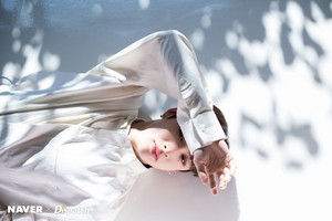  Bang Chan - Clé: Levanter Promotion Photoshoot par Naver x Dispatch