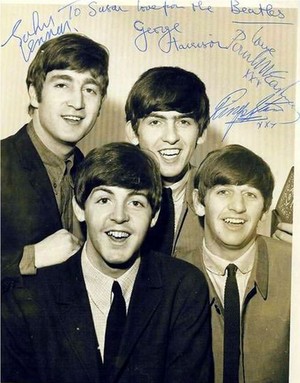  Beatles Autograph