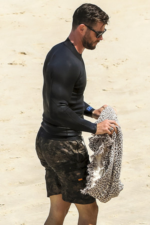  Chris Hemsworth in Byron Bay, Australia (January 14, 2020)