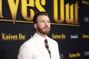  Chris at Knives Out premiere