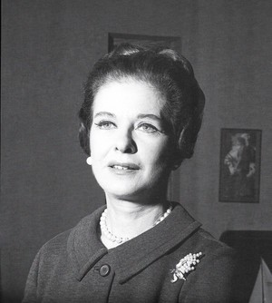  Joan Bennett